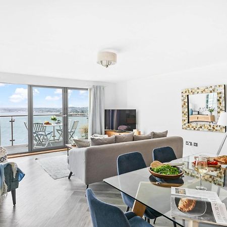 A7 Masts - Striking Beach Bolthole Apartment With Beautiful Sea Views Private Balcony & Parking ทอร์คิ ภายนอก รูปภาพ