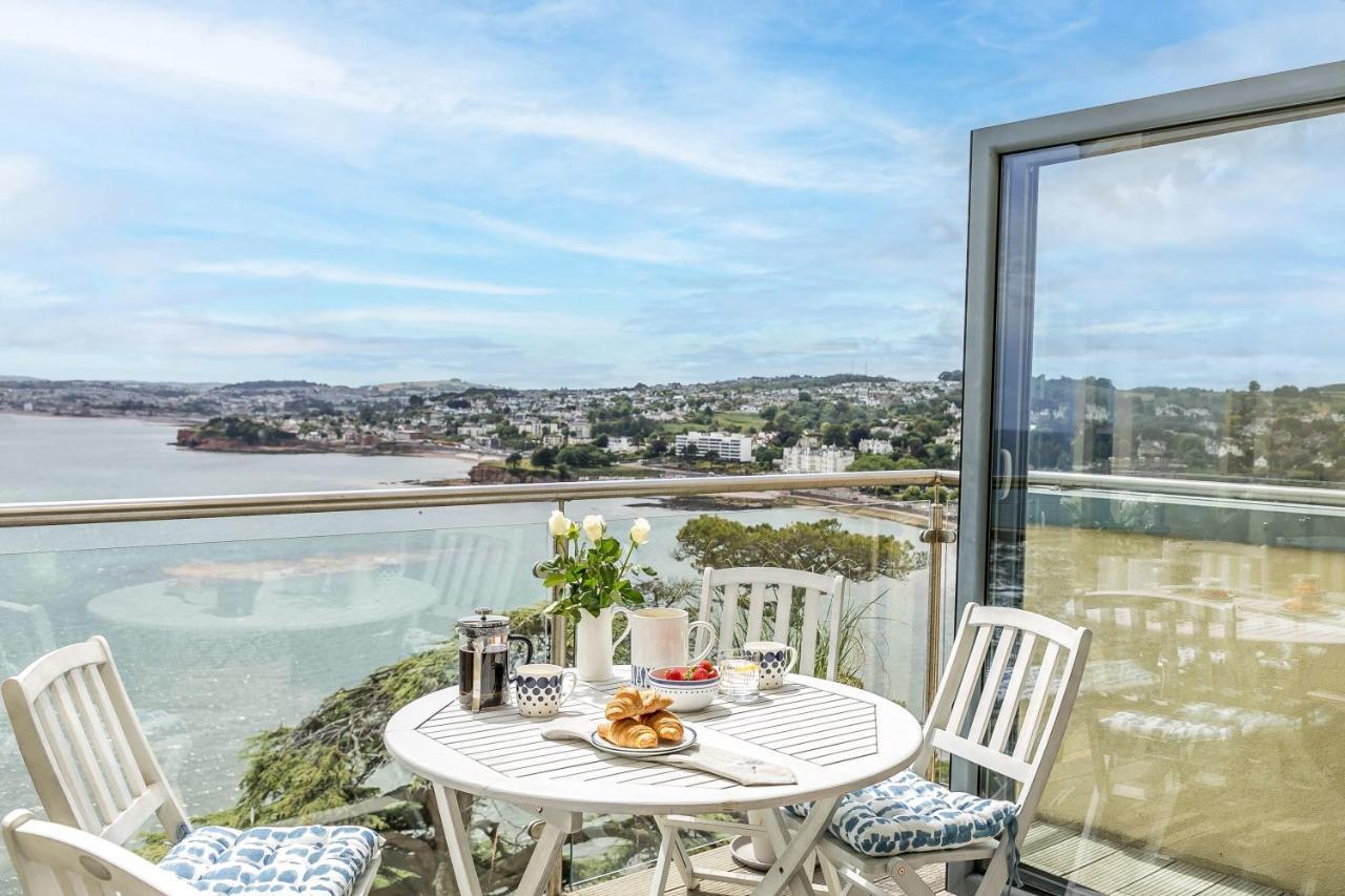 A7 Masts - Striking Beach Bolthole Apartment With Beautiful Sea Views Private Balcony & Parking ทอร์คิ ภายนอก รูปภาพ