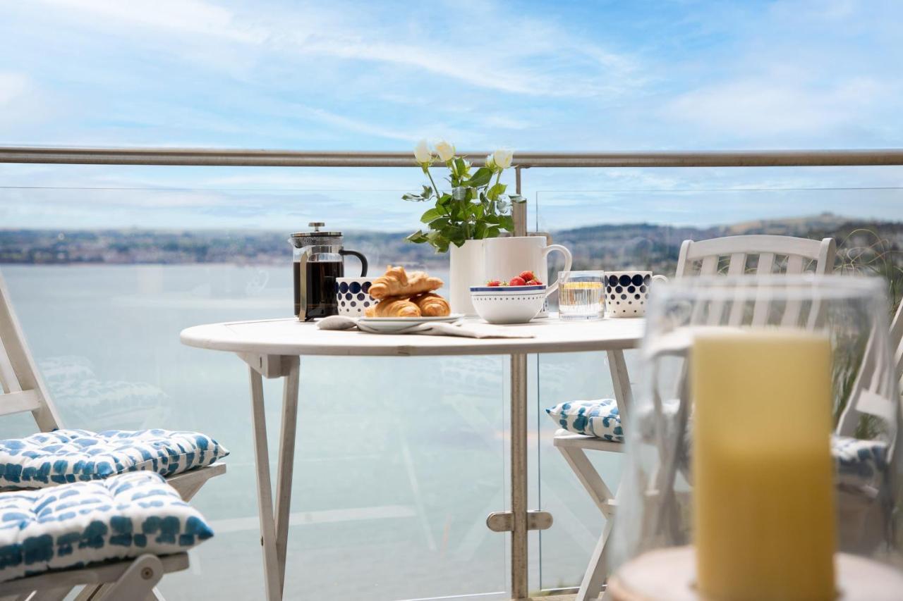 A7 Masts - Striking Beach Bolthole Apartment With Beautiful Sea Views Private Balcony & Parking ทอร์คิ ภายนอก รูปภาพ
